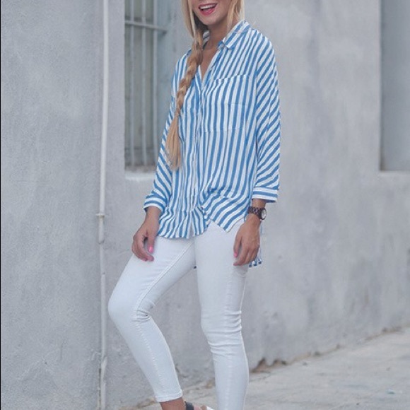 Nueva* Blusa de rayas azul con blanco sz S - Picture 3 of 7